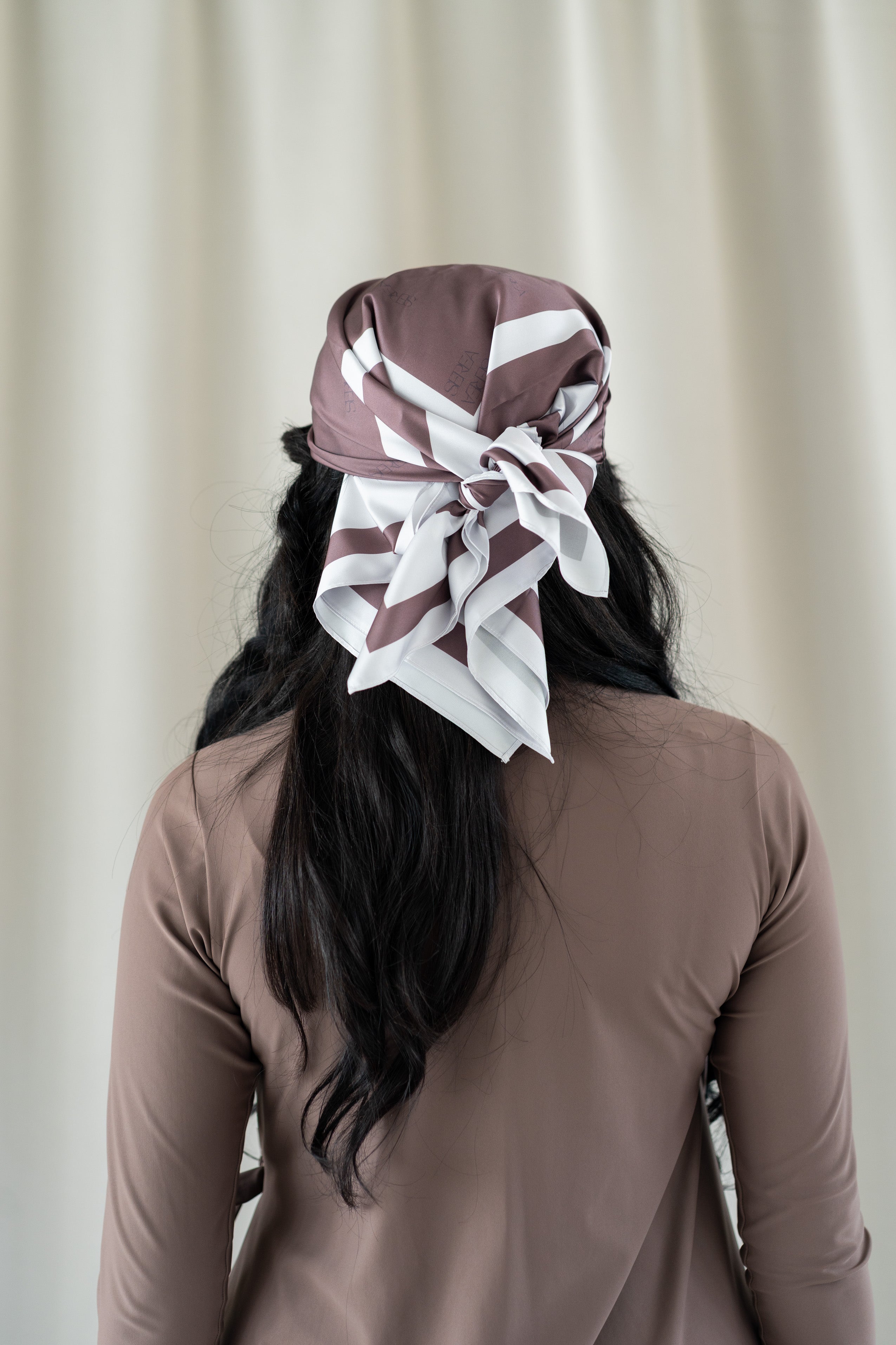 SATIN SILK SCARF BOX